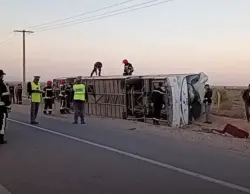 فاجعة طرقية بجرسيف.. انقلاب حافلة يخلف قتلى وعشرات الجرحى